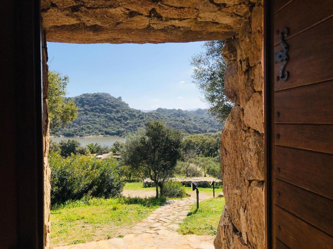 Il Nuraghe Del Lago Coghinas Oschiri Zewnętrze zdjęcie